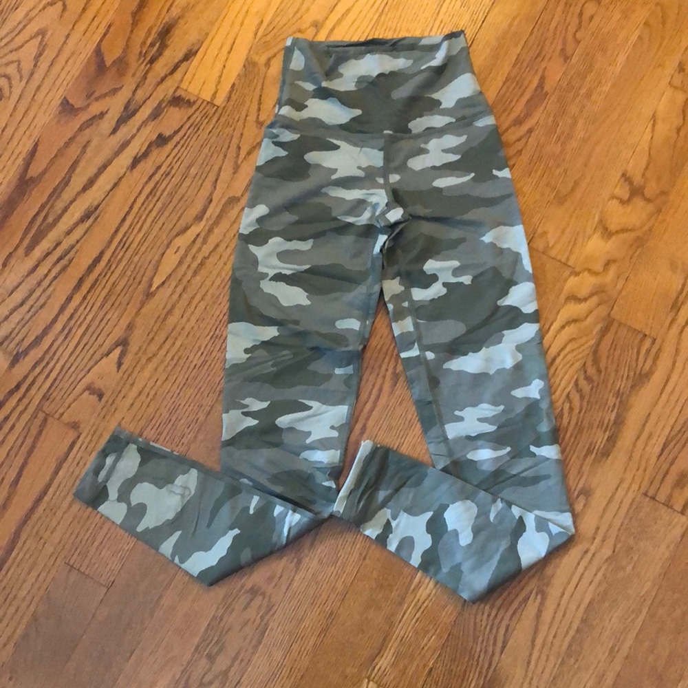 Aerie camouflage leggings